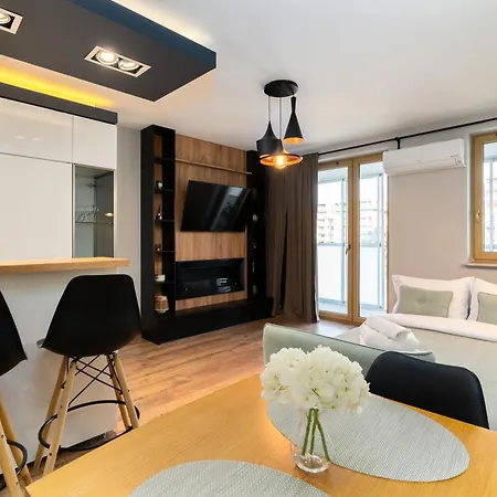 Nowe Czyzyny Deluxe By Bookinghost كراكوفيا