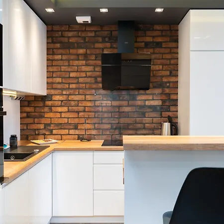 Nowe Czyzyny Deluxe By Bookinghost