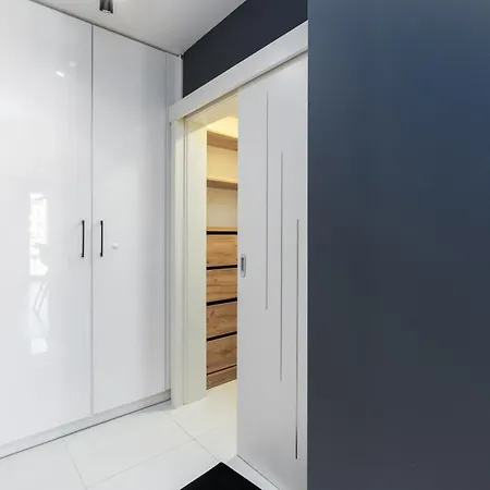 Nowe Czyzyny Deluxe By Bookinghost كراكوفيا