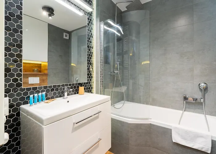 Nowe Czyzyny Deluxe By Bookinghost Apartment