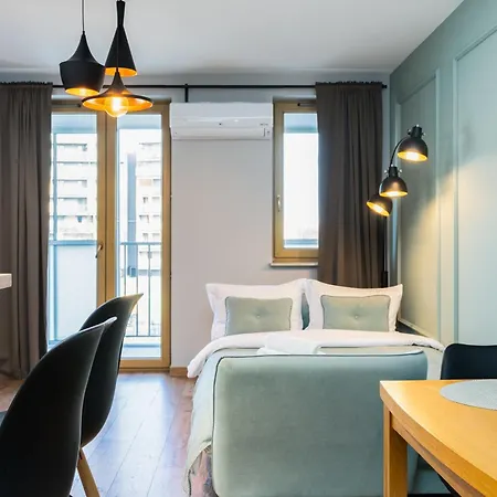 Nowe Czyzyny Deluxe By Bookinghost